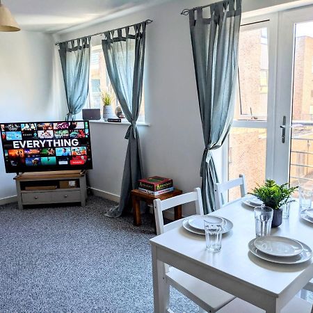 Simple 2-Bedroom 1.5 Bath Apartment In Thornhill Southampton Esterno foto