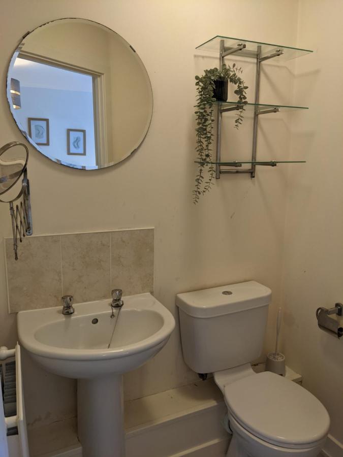 Simple 2-Bedroom 1.5 Bath Apartment In Thornhill Southampton Esterno foto