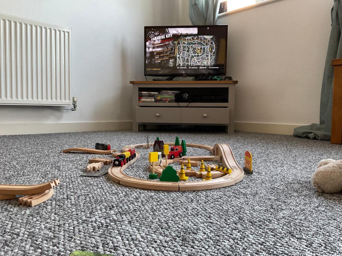 Simple 2-Bedroom 1.5 Bath Apartment In Thornhill Southampton Esterno foto